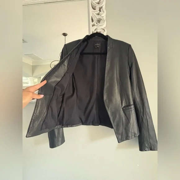 ✨Theory “Lynnia” Lamb Leather Blazer in Navy✨ - Picture 6 of 8